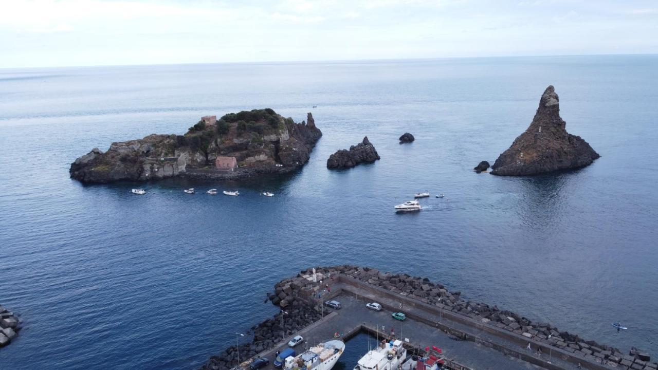 Ferienwohnung L'Isola E I Faraglioni House Aci Trezza Exterior foto